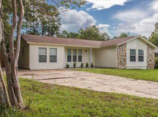 8636 Kingfisher Ln, Pensacola, FL 32534