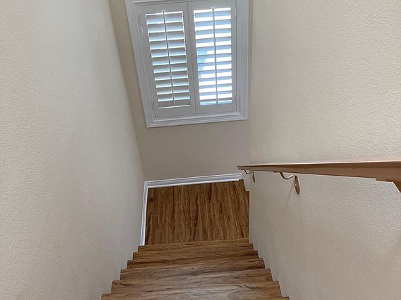 4th image of 2511 Apple Ave Unit E