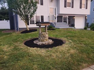 1043 Micawber Dr, Williamstown, NJ 08094