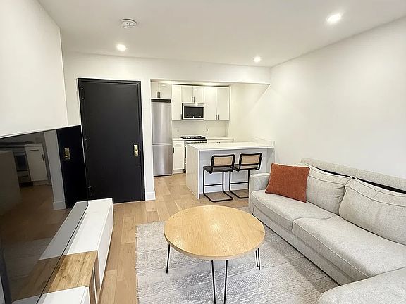 3rd image of 109 1st Ave APT 5F