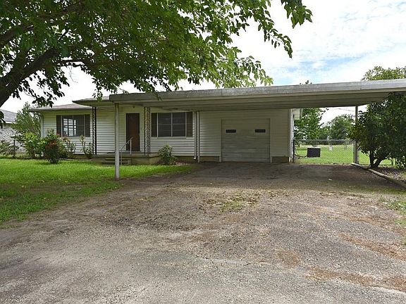 3rd image of 1607 Highway 171