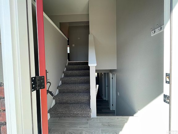 3rd image of 15435 Sylvester Rd