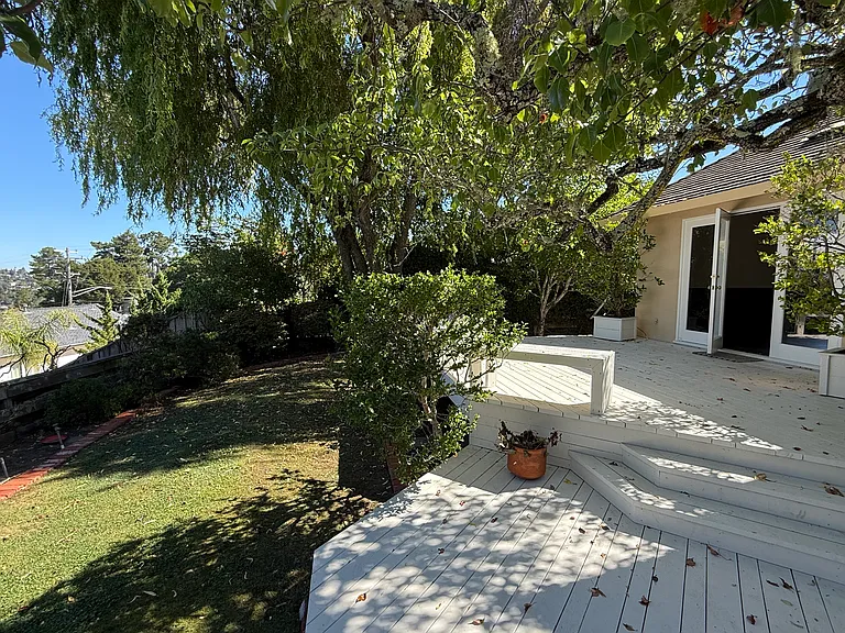 1204 Laurel Hill Dr — Photo 21