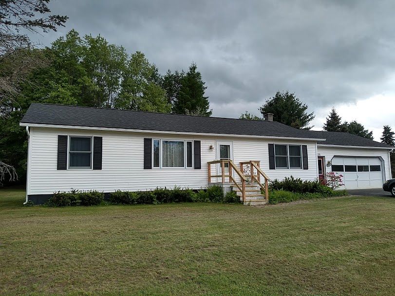 295 Pine Hill Dr West Berlin