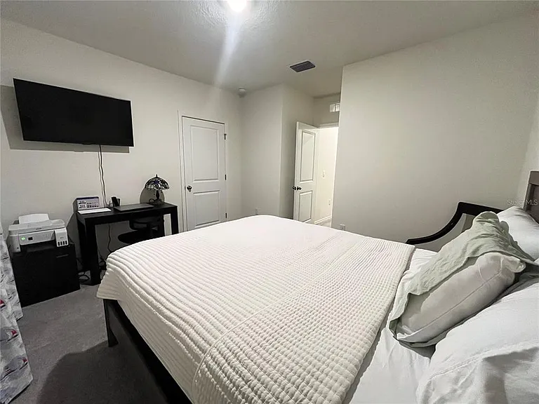 17032 Oval Rum Dr — Photo 34