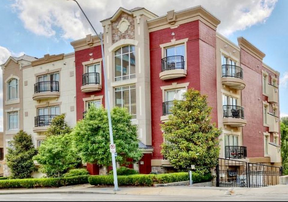 1st image of 4528 Belleview Ave APT 102