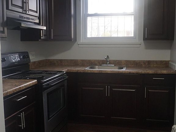 2nd image of 292 Parker St #9
