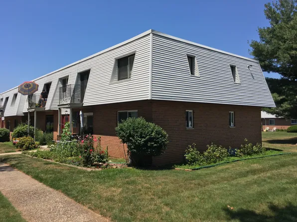 260 Richard St APT 4, Newington, CT 06111