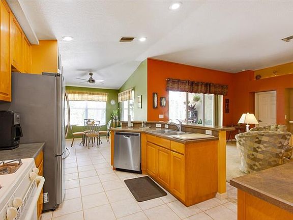 4th image of 3914 Lockridge Dr