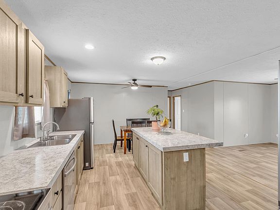 5th image of 112 Burdette Rd