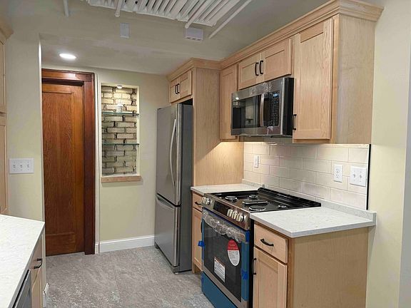5th image of 4414 Beard Ave S #5