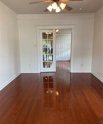 2nd image of 3007 Calhoun St