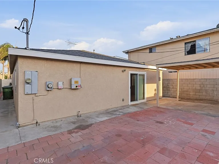 2211 Barbour Ct — Photo 4