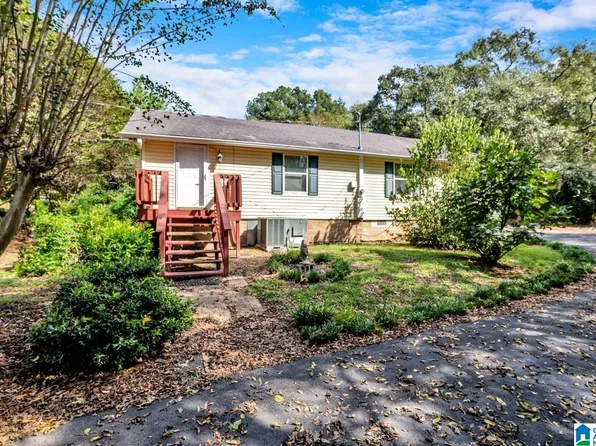 3469 Virginia Dr, Bessemer, AL 35023