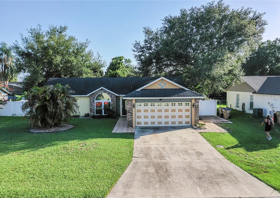 1st image of 127 TEAKWOOD DRIVE