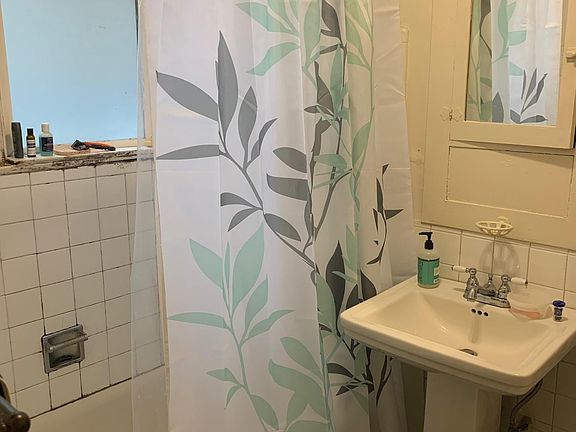 5th image of 2230 Geary Blvd #4