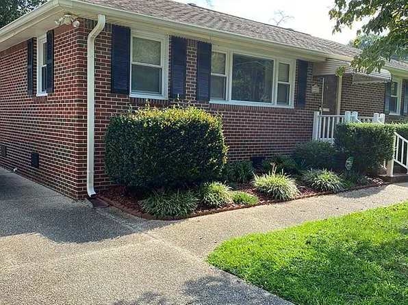 9402 Morwin St, Norfolk, VA 23503