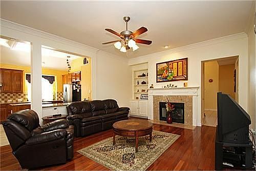 5th image of 8416 High Meadows Dr