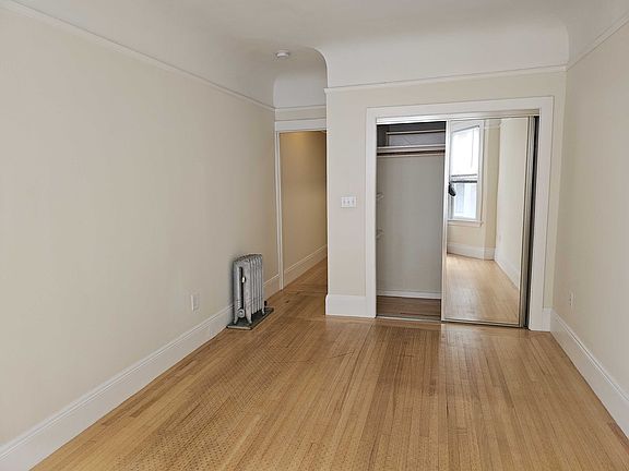 4th image of 1044 Pine St #5