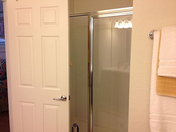 5th image of 533 Playa Dr