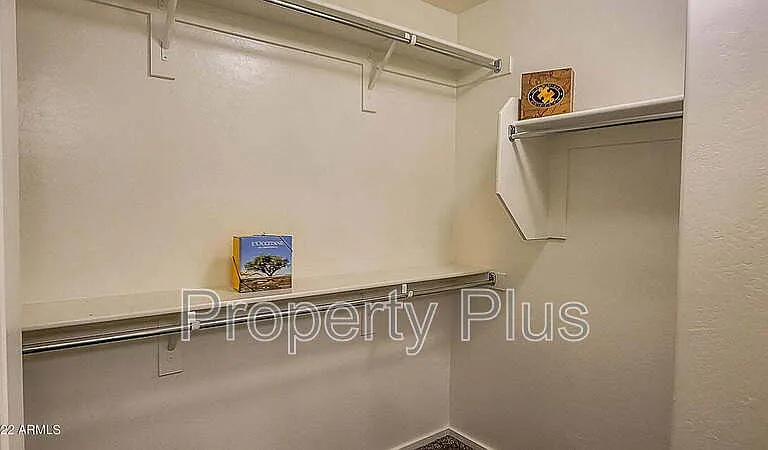 2362 E Huntington Dr — Photo 3