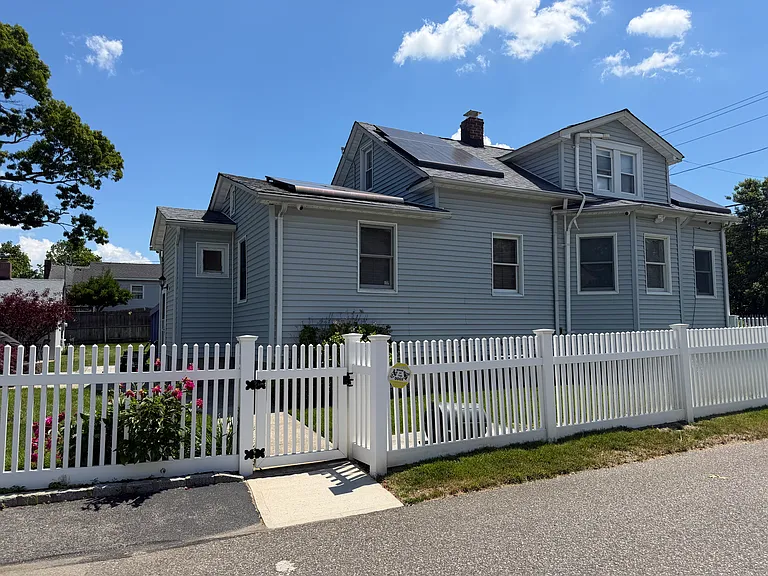 59 Lincoln Ave — Photo 3