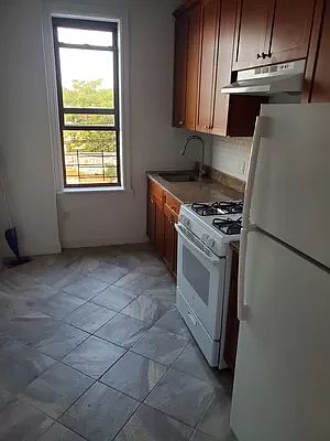 1st image of 6717 Fort Hamilton Pkwy #4