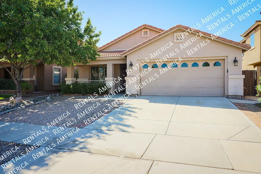 Queen Creek home on a golf course! — Photo 3