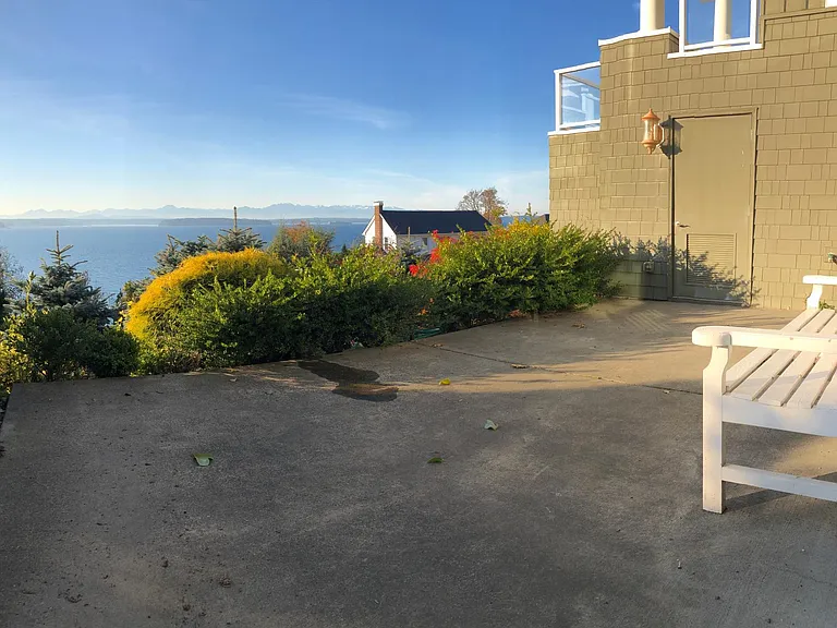 47th Ave SW — Photo 8