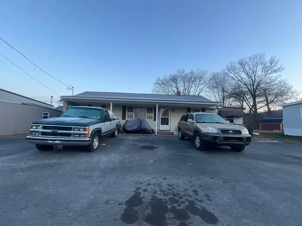 21 Spruce St, Mont Alto, PA 17237