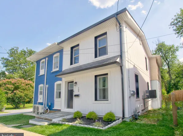 152 E Church St, Downingtown, PA 19335