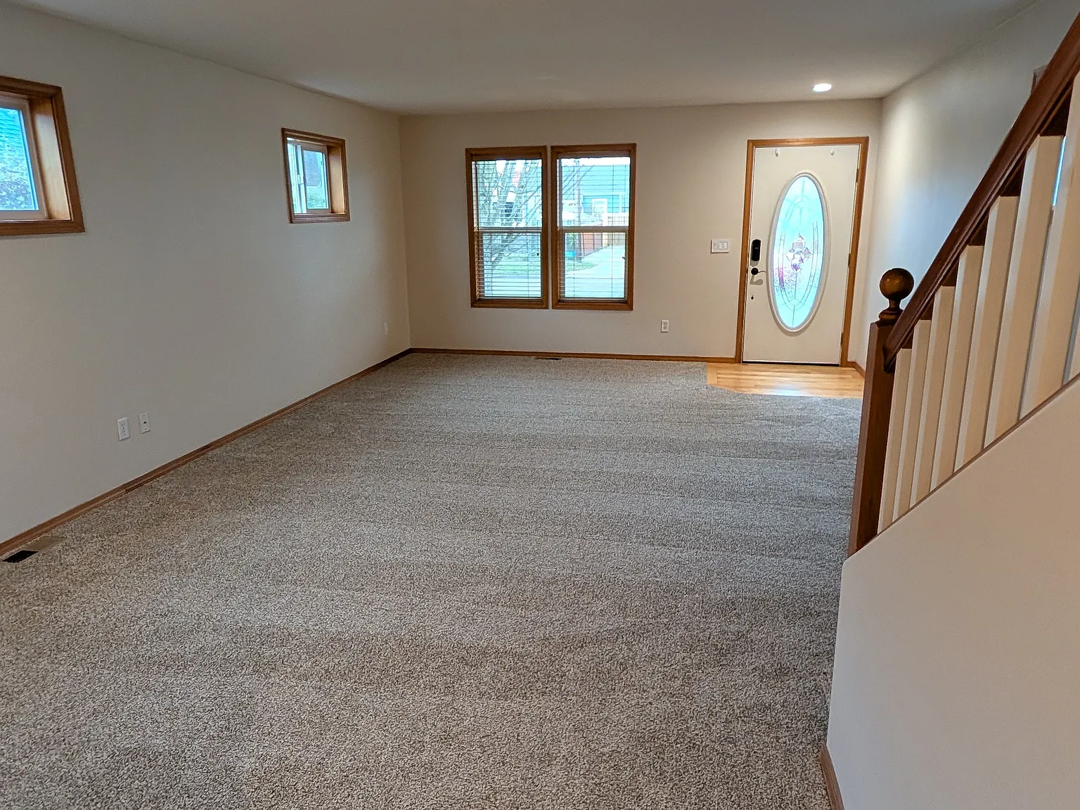 3 bed, 2.5 bath, 1632 sqft, $2,895 — Photo 2