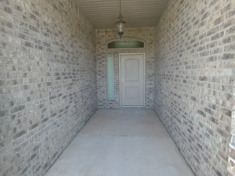 8901 Witmer Ct — Photo 2