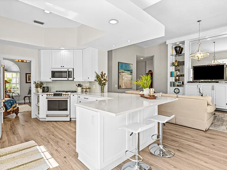 4983 Garden Dr — Photo 11