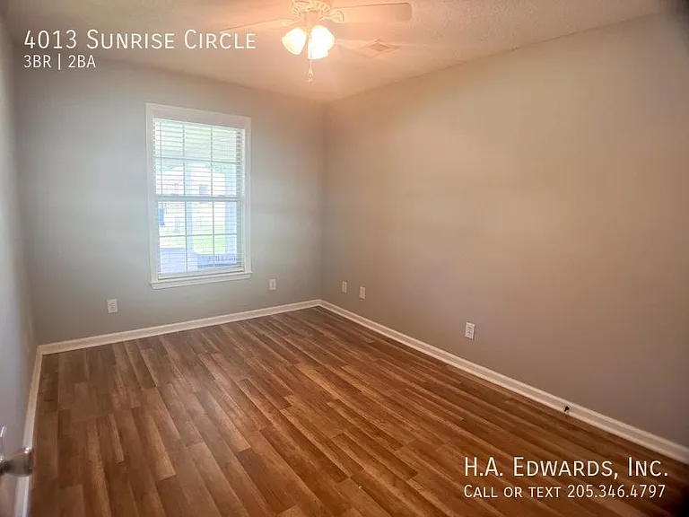 4013 Sunrise Cir — Photo 8