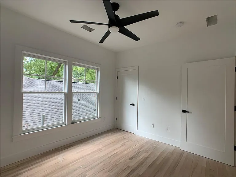 556 Seal Pl NE #B — Photo 10