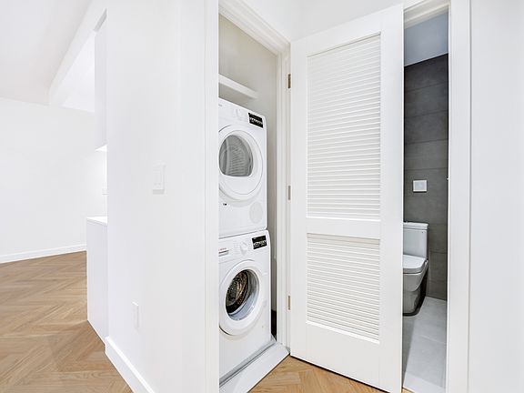 5th image of 67 Clifton Pl APT 3R