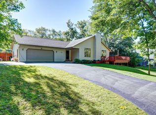 4429 Golf Dr, Waterford, WI 53185