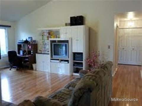 5th image of 21963 Wilshire Cir
