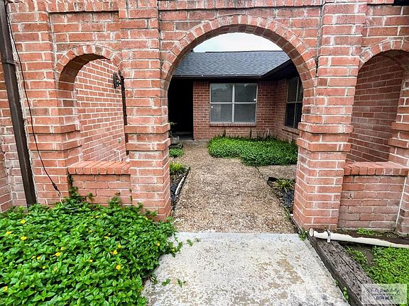 4th image of 2906 Treasure Hills Blvd #C