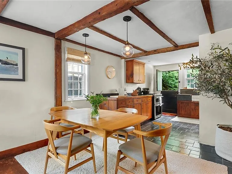 27 William St — Photo 10