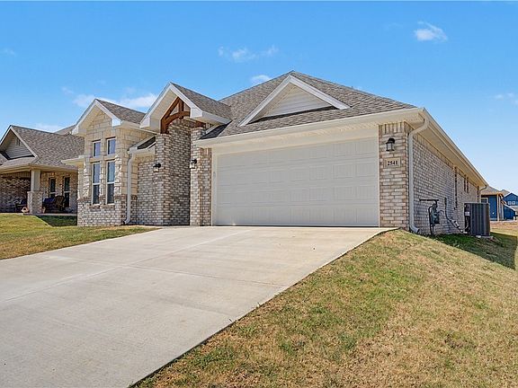 3rd image of 2541 Quince Ct