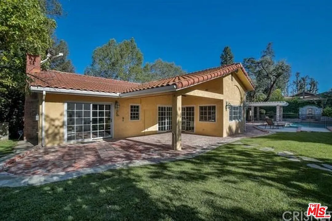 5 bed, 6.0 bath, 4372 sqft, $14,300 — Photo 4