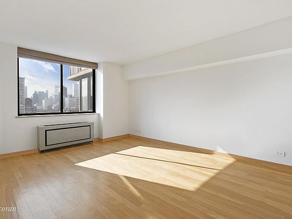 5th image of 330 E 75th St APT 27C