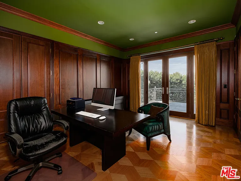 18047 Karen Dr — Photo 19