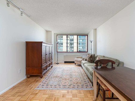 3rd image of 474 48th Ave APT 16F