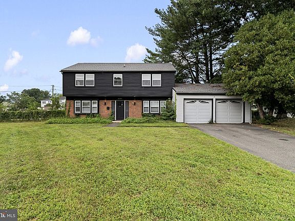 3rd image of 17 Tillman Ln