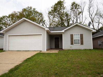 528 Holly Berry Ln, Moundville, AL, 35474