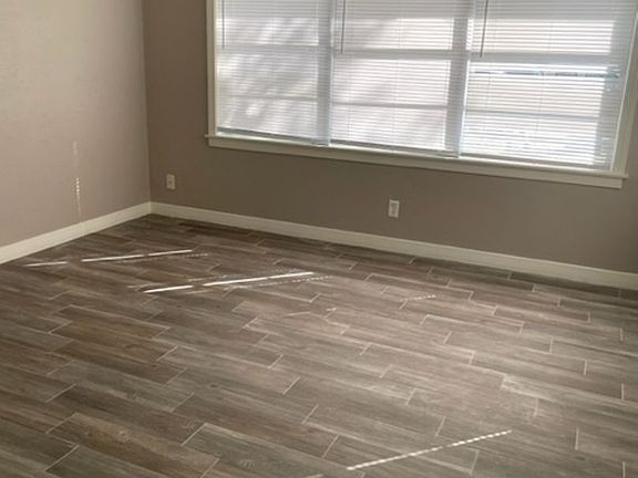 2nd image of 504 Crepe Myrtle Ave