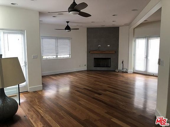 3rd image of 1309 Cypress Ave